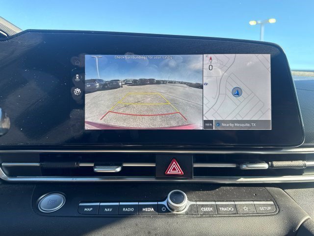 Used 2025 Hyundai Elantra SEL FWD image 46