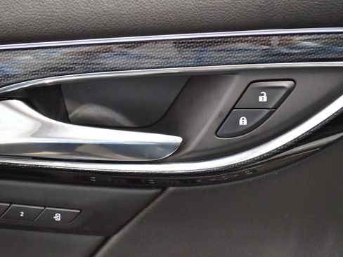 Used 2023 Buick Envision Essence w/ Sport Touring Package image 35