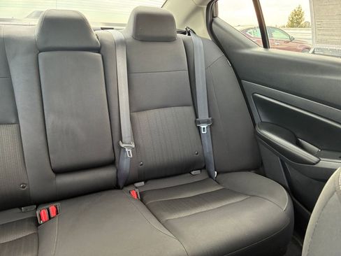 Used 2025 Nissan Altima 2.5 SV image 37