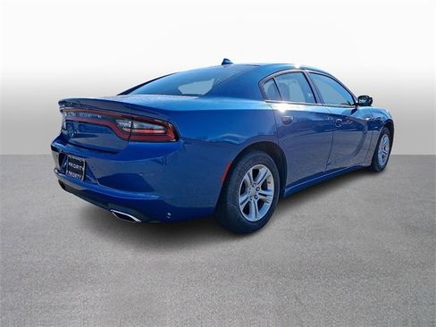 Used 2023 Dodge Charger SXT image 4