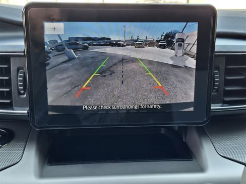 Certified 2022 Ford Explorer XLT w/ Equipment Group 202A image 16