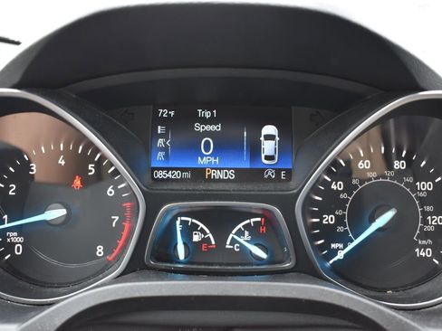 Used 2018 Ford Escape SE w/ Ford Safe & Smart Package FWD image 10
