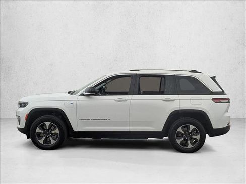 Used 2023 Jeep Grand Cherokee 4WD 4xe w/ Luxury Tech Group II image 9