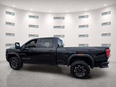 Used 2026 GMC Sierra 2500 AT4X AWD/4WD image 5