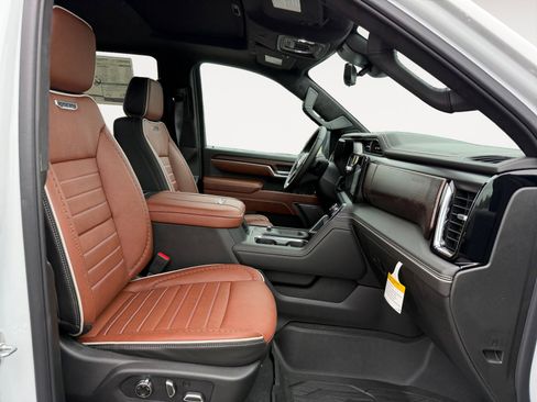 New 2025 GMC Sierra 2500 Denali Ultimate w/ Max Trailering Package image 19