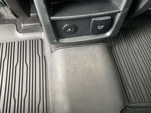 Used 2023 Ford Edge SEL w/ Sport Appearance Package image 22