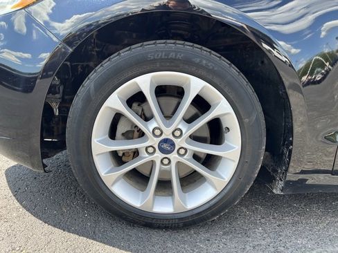 Used 2019 Ford Fusion SE image 15