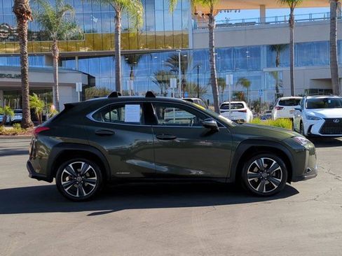 Used 2020 Lexus UX 250h w/ Accessory Package image 4