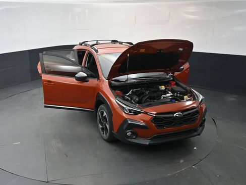 Used 2024 Subaru Crosstrek 2.5i Limited w/ Crosstrek Mirror Package AWD/4WD image 17