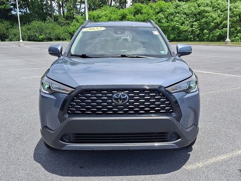 Used 2022 Toyota Corolla Cross LE AWD/4WD image 2