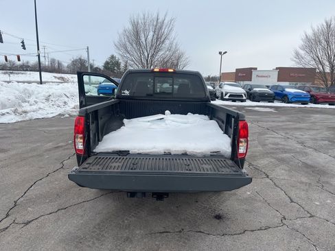 Used 2015 Nissan Frontier Desert Runner image 10