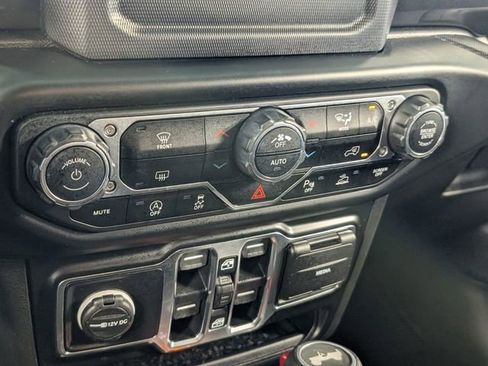 Used 2022 Jeep Wrangler Unlimited Sport image 20