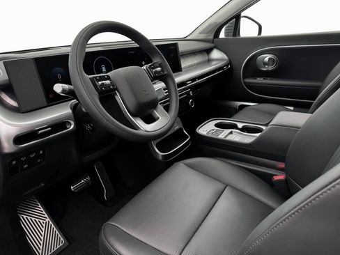 New 2026 Hyundai Ioniq 9 Calligraphy image 14