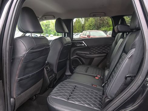 Used 2024 Mitsubishi Outlander SEL FWD image 26