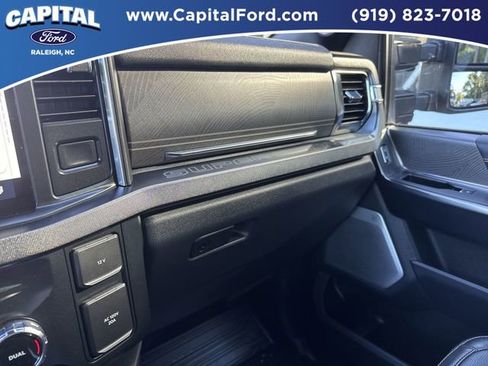 Used 2023 Ford F250 Platinum image 27