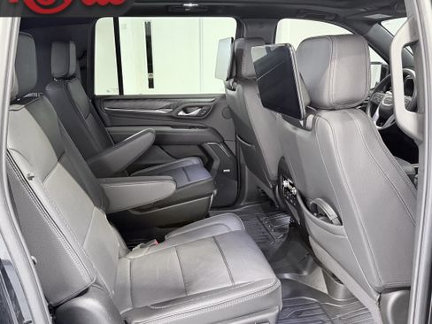 Used 2024 GMC Yukon XL Denali w/ LPO, Floor Liner Package RWD image 19