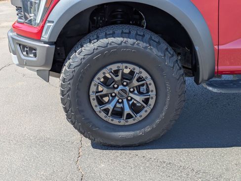 Used 2022 Ford F150 Raptor w/ Raptor 37 Performance Package AWD/4WD image 11