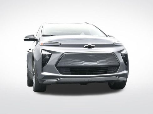 Used 2022 Chevrolet Bolt EUV LT w/ Convenience Package image 48