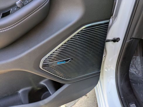 Used 2022 Jeep Grand Cherokee L Overland w/ Advanced Protech Group III image 13