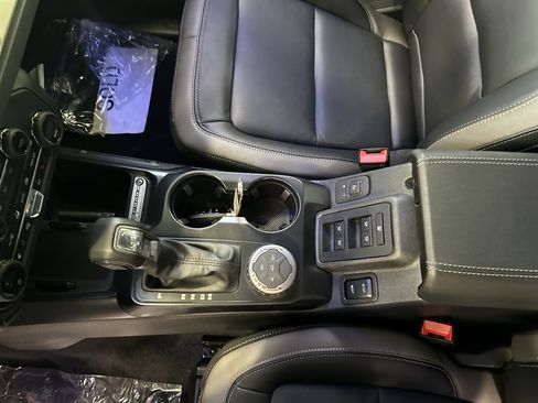 New 2025 Ford Bronco Outer Banks image 26