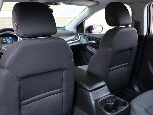 Used 2018 Chevrolet Volt LT image 17