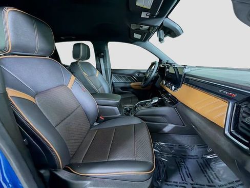 Used 2023 GMC Canyon AT4 w/ AT4 Premium Package image 28