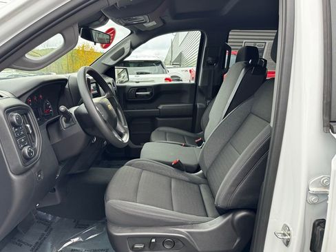 Used 2024 Chevrolet Silverado 1500 Custom image 16