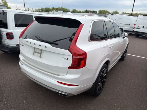 Used 2020 Volvo XC90 T6 Momentum w/ Protection Package AWD/4WD image 2