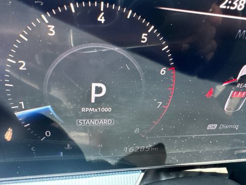 Used 2025 Nissan Murano SL AWD/4WD image 11