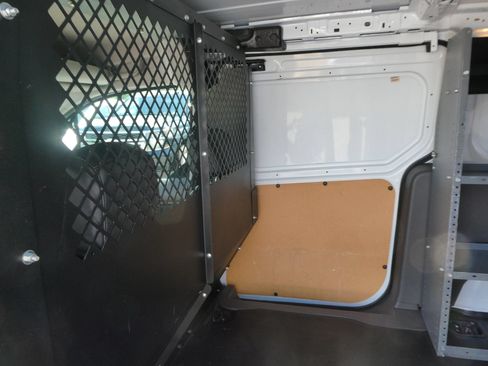 Used 2020 Ford Transit Connect XL FWD image 27