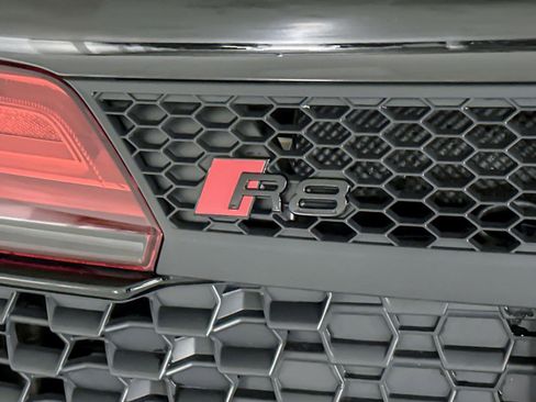Certified 2023 Audi R8 V10 performance w/ Carbon Exterior Package image 26