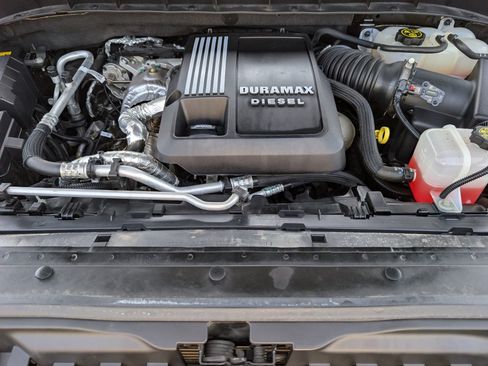 Certified 2022 Chevrolet Silverado 1500 RST AWD/4WD image 4