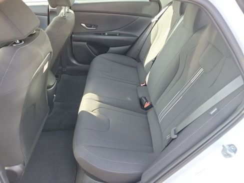 Certified 2025 Hyundai Elantra Blue image 21