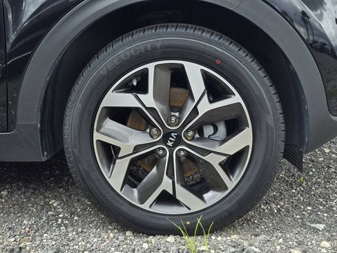 Certified 2022 Kia Sportage EX AWD/4WD image 13