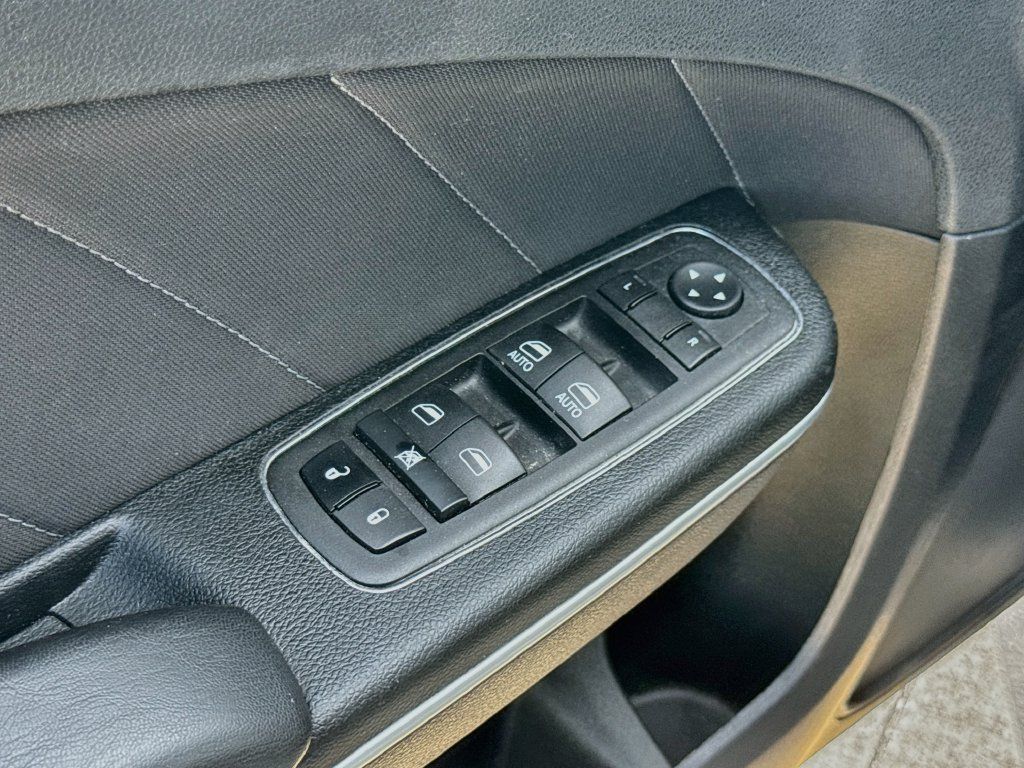 Used 2023 Dodge Charger R/T w/ Cold Weather Package RWD image 17