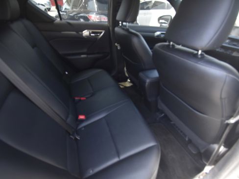 Used 2015 Lexus CT 200h w/ F Sport w/Nuluxe Interior FWD image 11