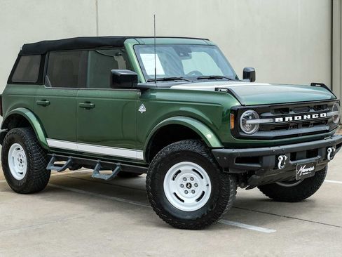 Used 2022 Ford Bronco Outer Banks AWD/4WD image 6