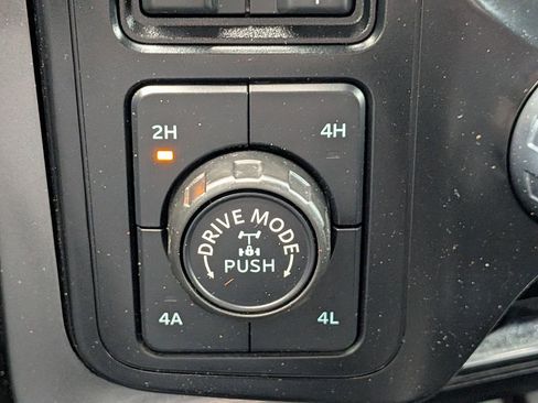 Used 2023 Ford F150 Lariat w/ Equipment Group 502A High image 27