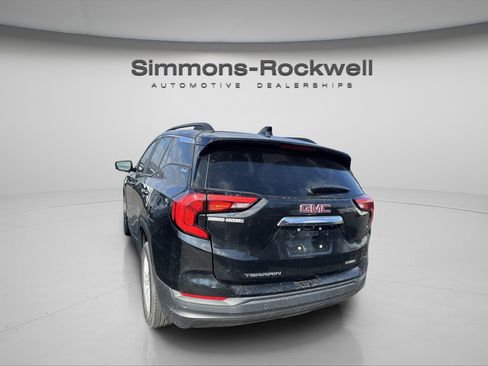 Used 2021 GMC Terrain SLE w/ Driver Convenience Package image 12