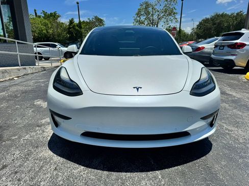 Used 2021 Tesla Model 3 Standard Range Plus RWD image 3
