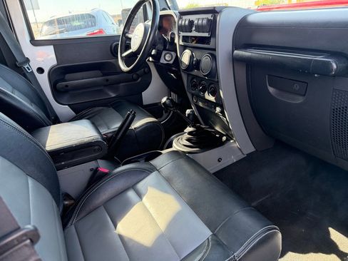 Used 2008 Jeep Wrangler X image 30