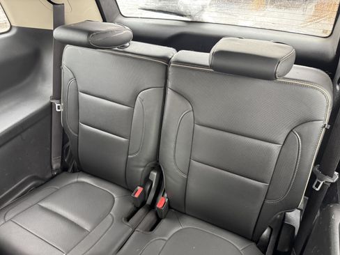 Used 2019 GMC Acadia Denali w/ Technology Package image 18