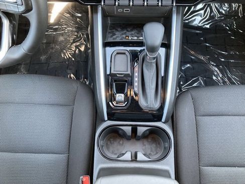 Used 2023 Chevrolet Colorado LT w/ LT Convenience Package II image 28