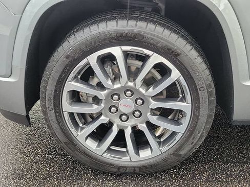 Certified 2023 GMC Acadia Denali w/ Denali Ultimate Package FWD image 9