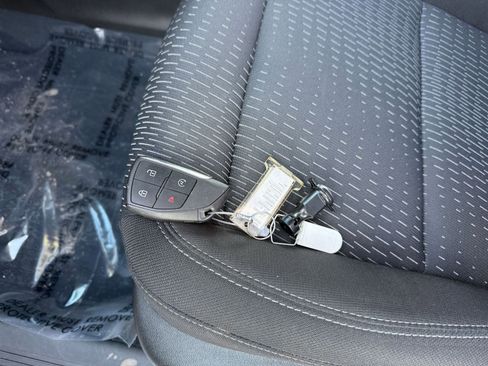 Used 2025 Chevrolet Equinox LT image 22