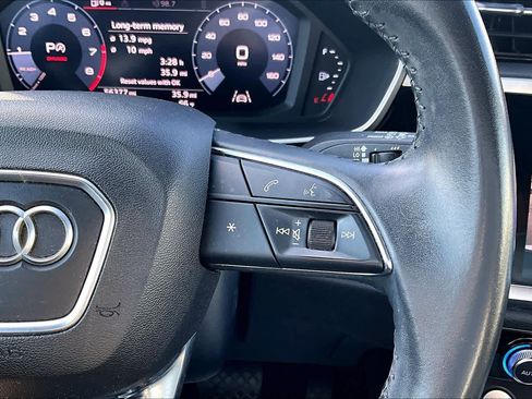 Used 2020 Audi Q3 2.0T Premium w/ Convenience Package image 24