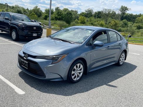 Used 2026 Toyota Corolla LE FWD image 13