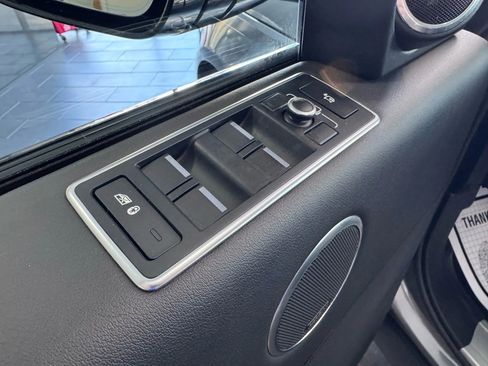 Used 2016 Land Rover Range Rover Supercharged image 24