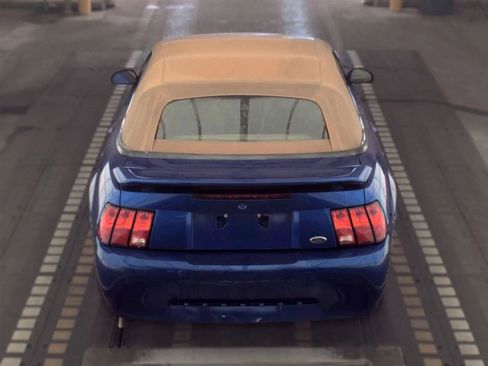 Used 2004 Ford Mustang Premium RWD image 6