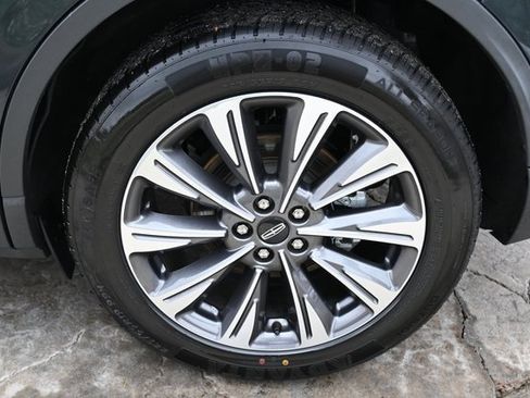 Used 2022 Lincoln Corsair Reserve w/ Equipment Group 201A image 11